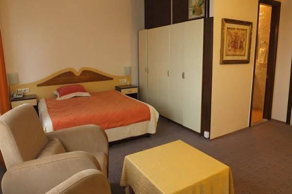 Hotel Delta Yss Гебзе Екстер'єр фото